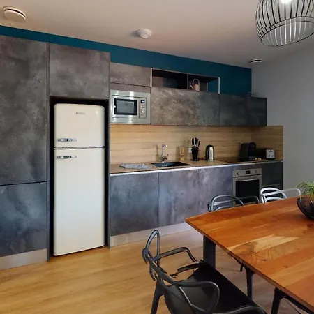Grands Avec Jacuzzi Prive By L'argalyde Spa&detente Apartament
