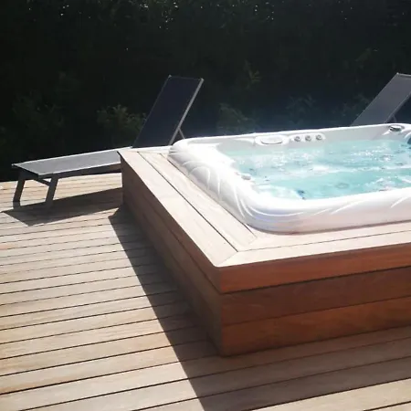 Apartament Grands Avec Jacuzzi Prive By L'argalyde Spa&detente