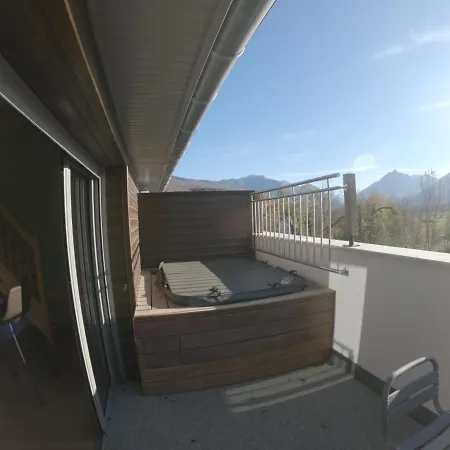 Grands Avec Jacuzzi Prive By L'argalyde Spa&detente Apartament